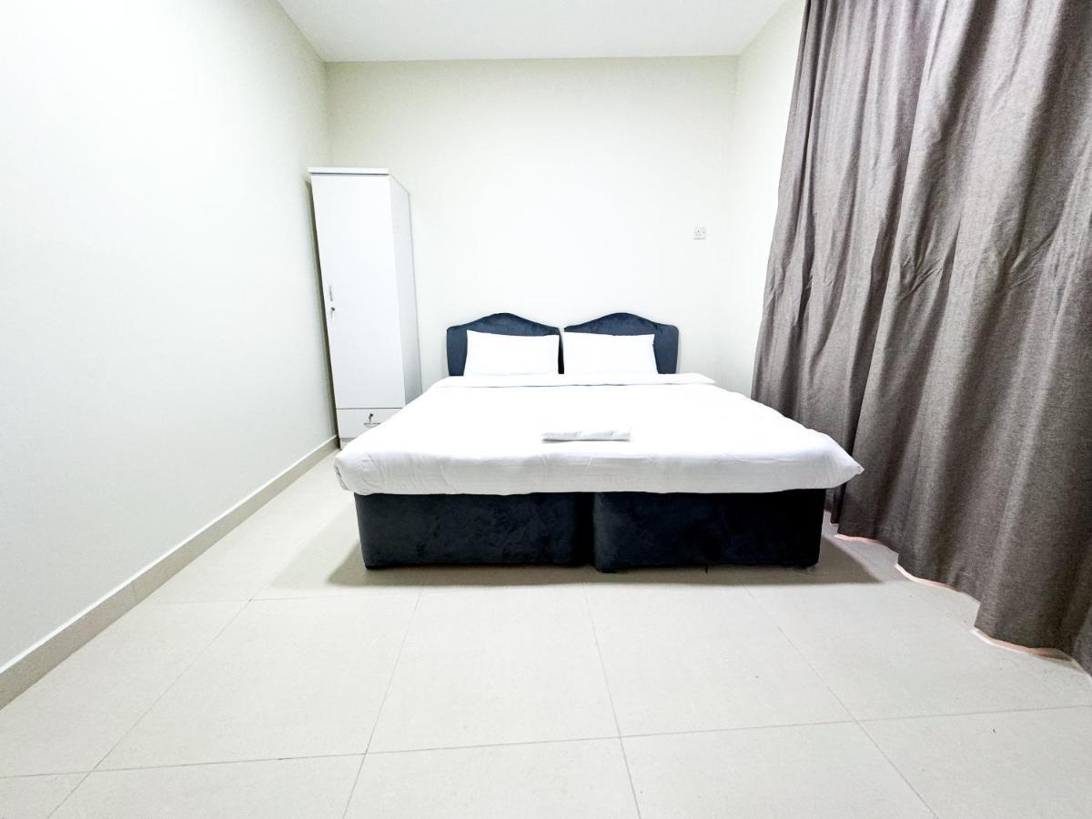 Ras Star Residence - Home Stay ดูไบ ภายนอก รูปภาพ