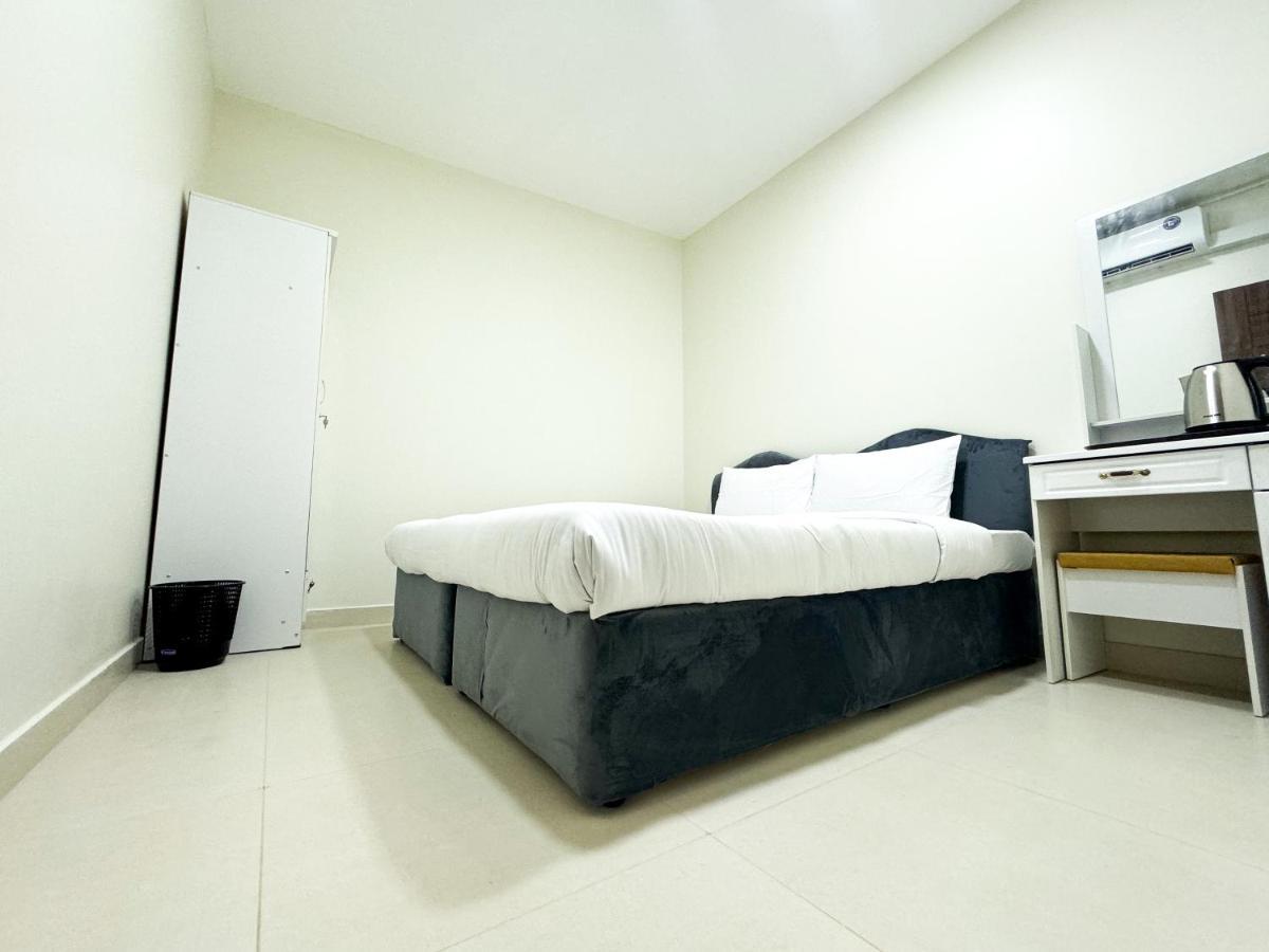 Ras Star Residence - Home Stay ดูไบ ภายนอก รูปภาพ